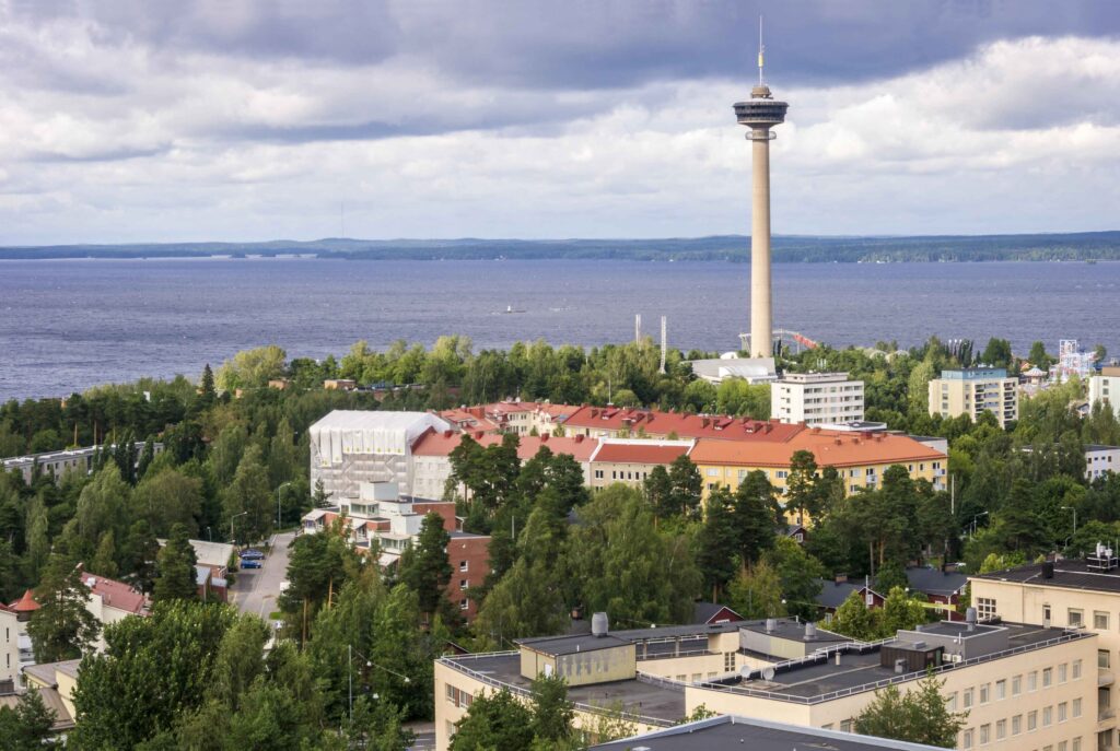 Tampereen Näsinneulan lähetinasemalla tehdään huoltotöitä 20.10.2026 – vaikutuksia radiolähetyksiin